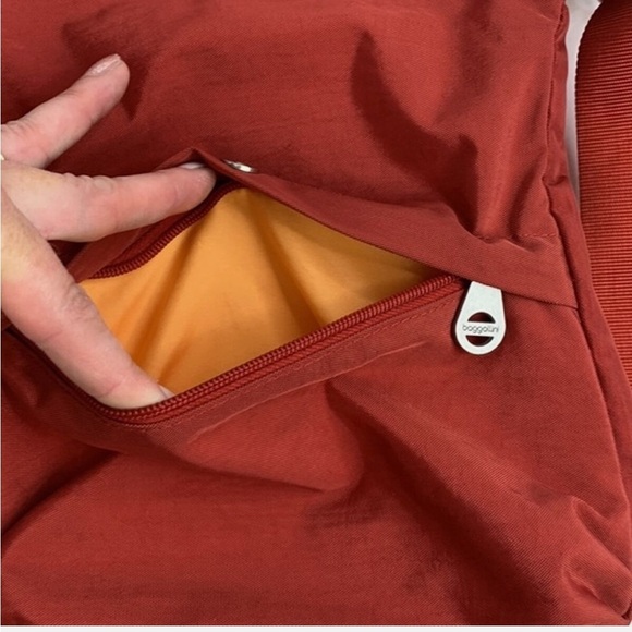 BAGGALLINI Dublin Travel Brick Red Nylon Crossbody Shoulder Bag Retired - Picture 8 of 11